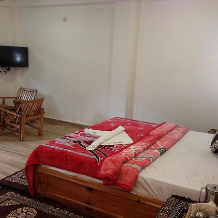 Akash Hills Hotel Manāli Dış mekan fotoğraf