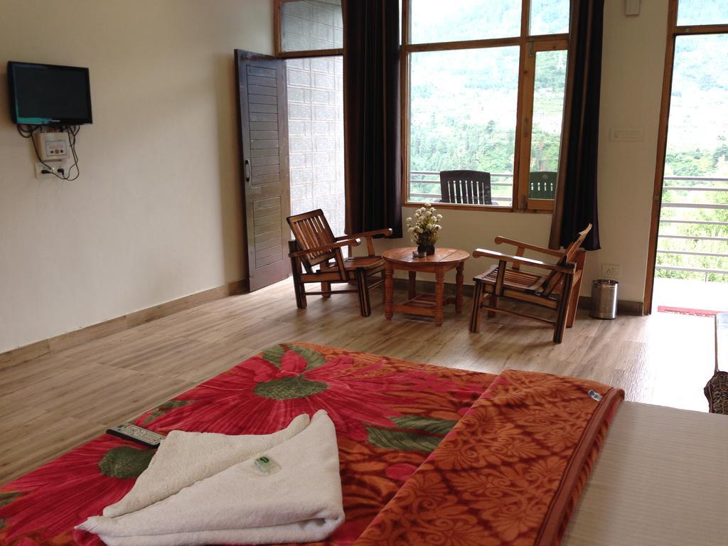 Akash Hills Hotel Manāli Dış mekan fotoğraf